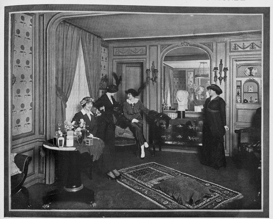  Helena Rubinstein's Paris Salon