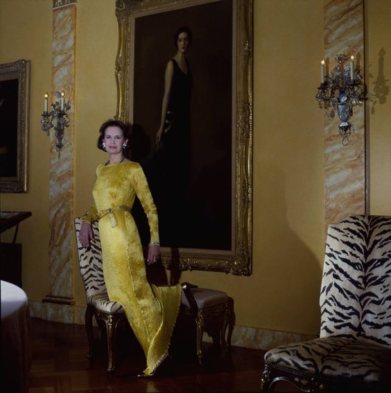 Gloria Vanderbilt en su penthouse de Gracie Square, 1985