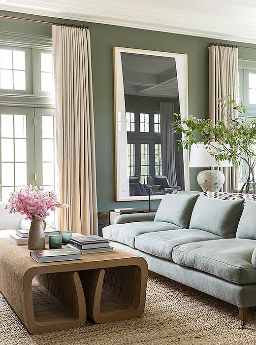 With the help of interior designer Mark Cunningham, Brett Heyman (founder of accessories brand Eddie Parker) created this beautiful weekend home in Connecticut. 