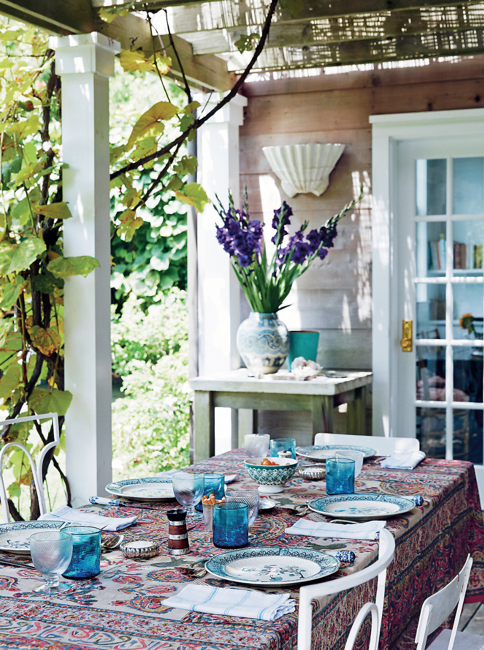 Ian and Emilie Irving's Long Island Home