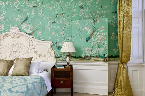 De Gournay