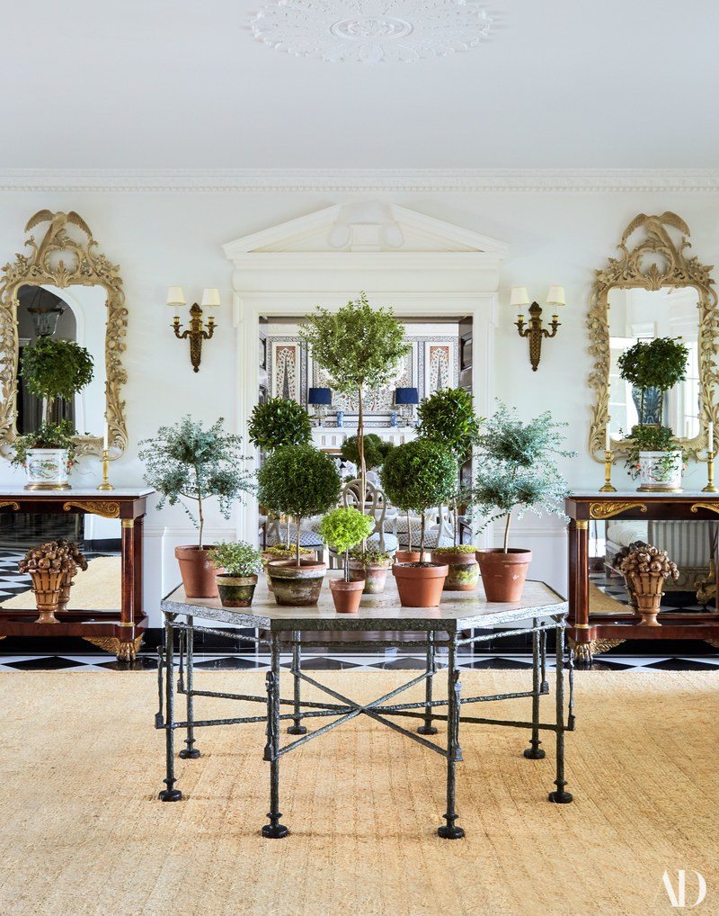 Tory Burch's Southampton home. Tory Burch's Southampton home.