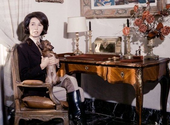 Countess of Romanones in her Madrid Flat