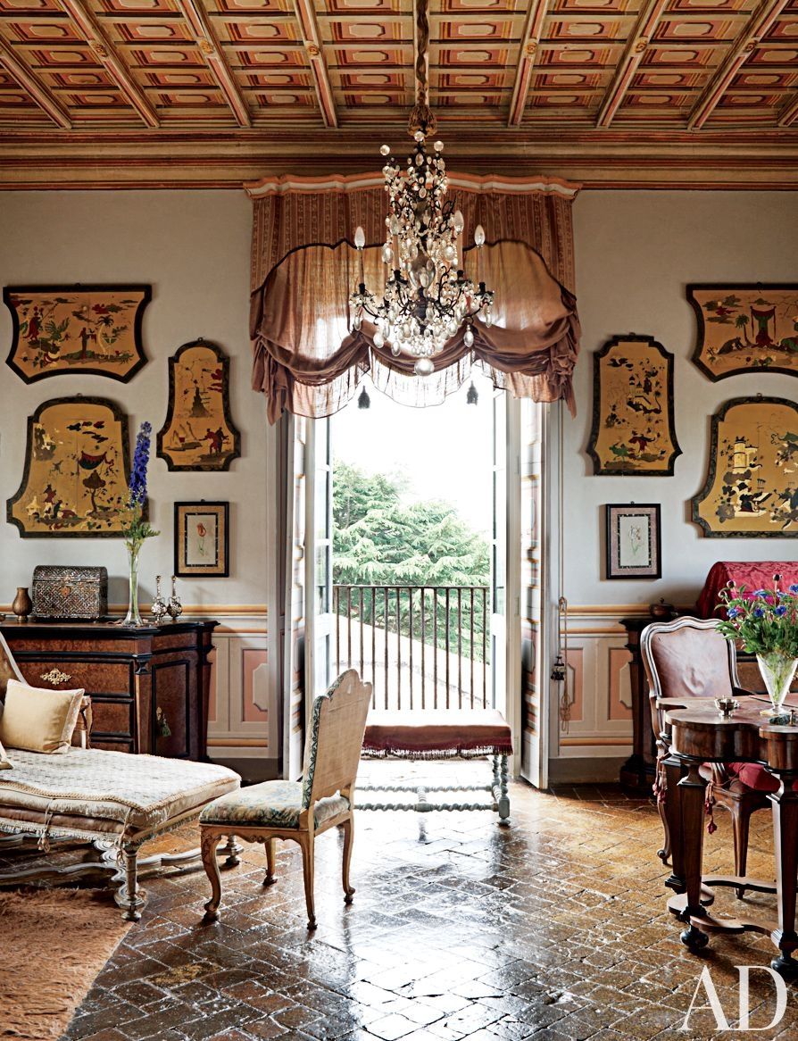 Count Raniero Gnoli's magnificent Italian home