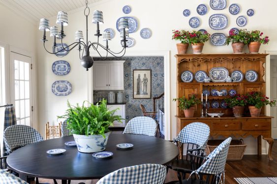 mark d sikes blue and white kitchen