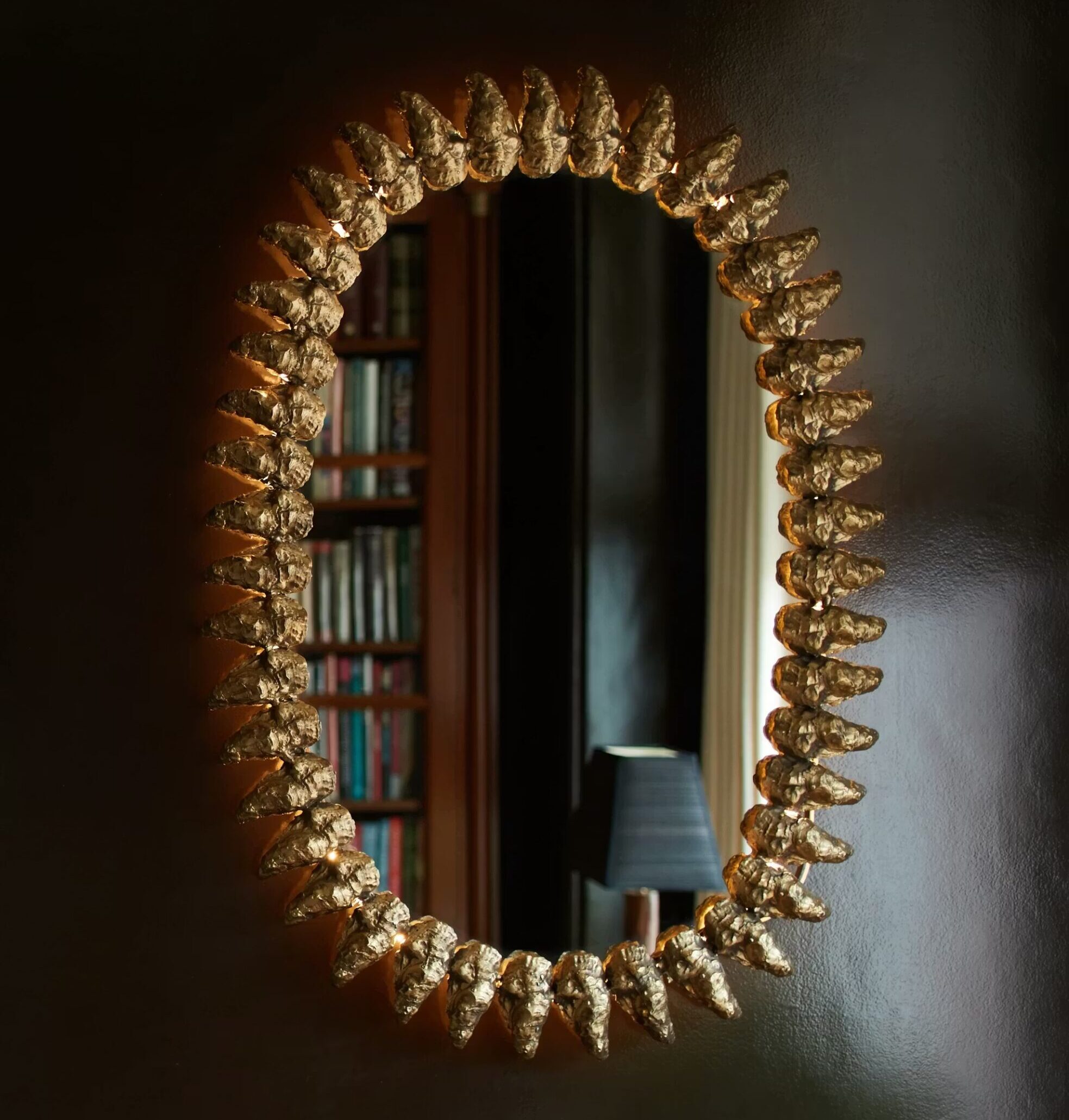 Claudio Gonzalez Ostrei Mirror